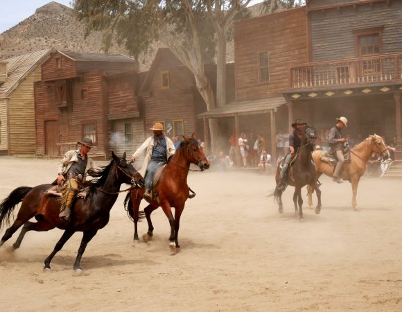 Excursión a la Geoda de Pulpí desde Granada